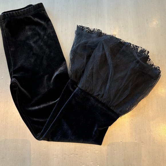 Elegant Black Kids Leggings with Lace Detail - Picture 1 of 5